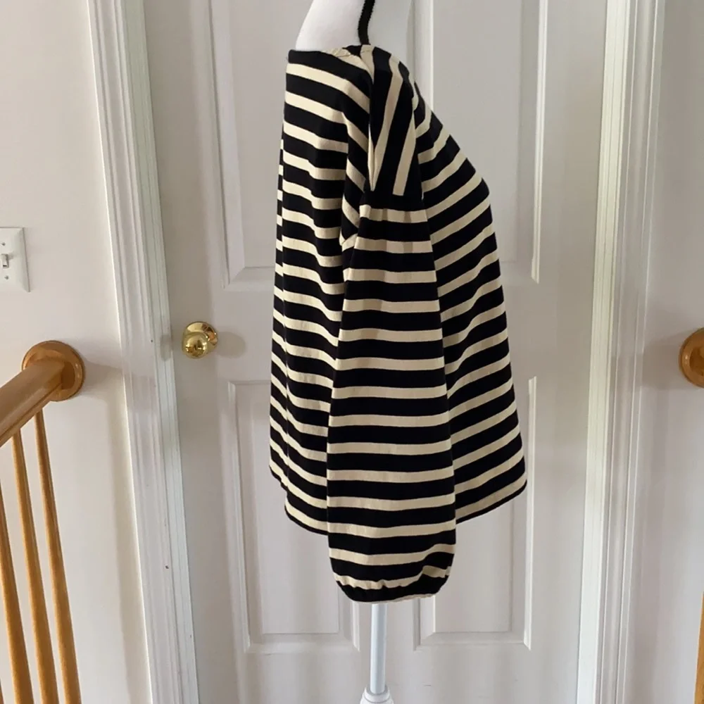 04:08 - JCrew Mariner Cloth Puff-sleeve Top